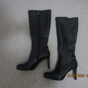 NATURALIZER Women's Tai Black Leather (Wide) 9.5